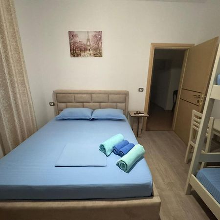 Vila Brilant Vlorë Esterno foto