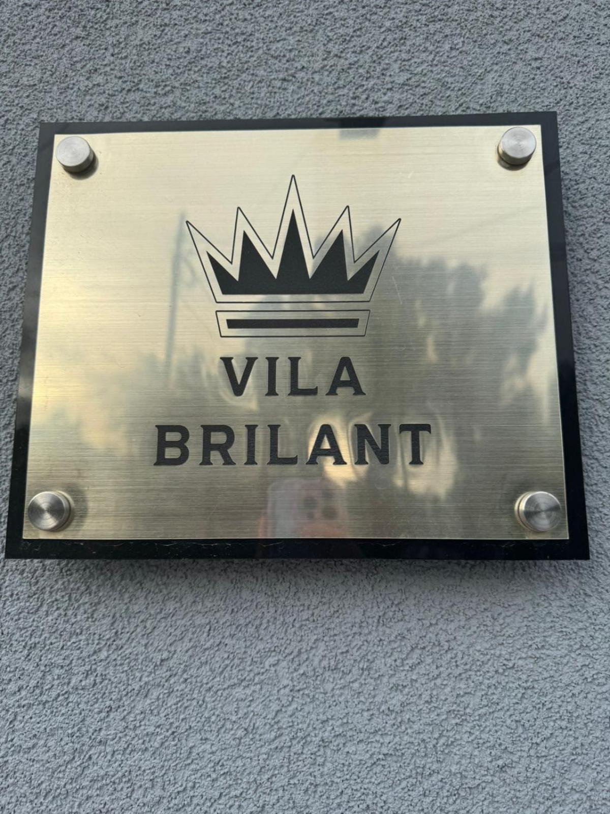 Vila Brilant Vlorë Esterno foto