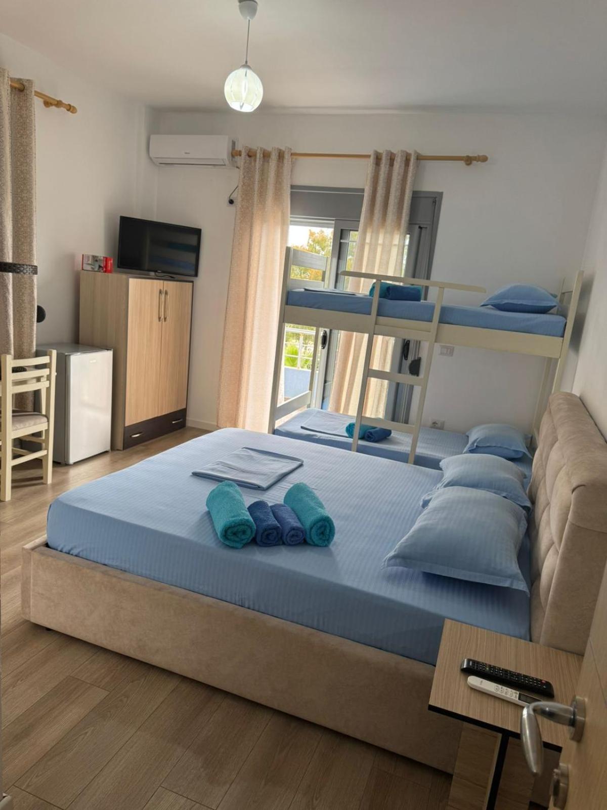 Vila Brilant Vlorë Esterno foto