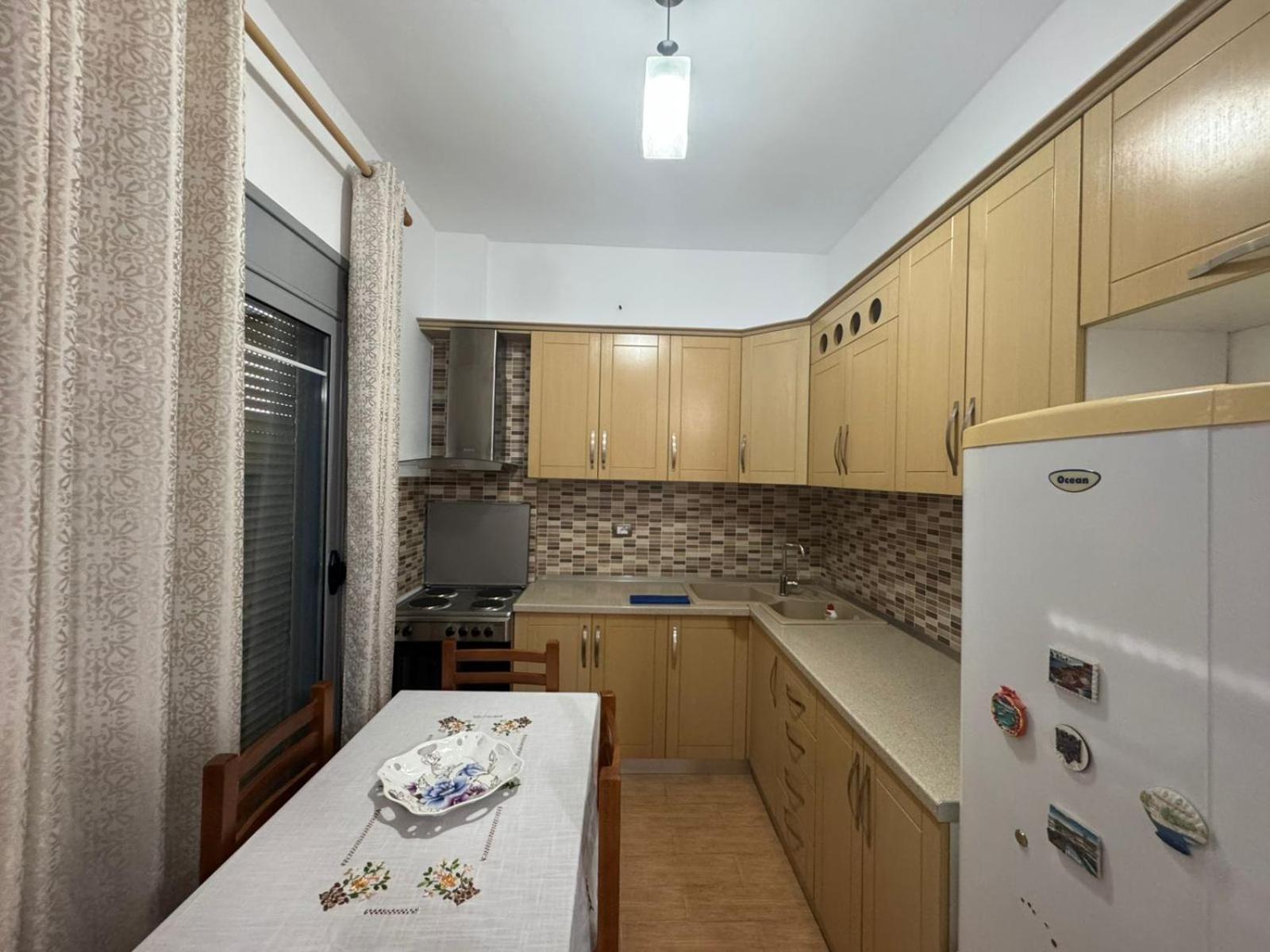 Vila Brilant Vlorë Esterno foto