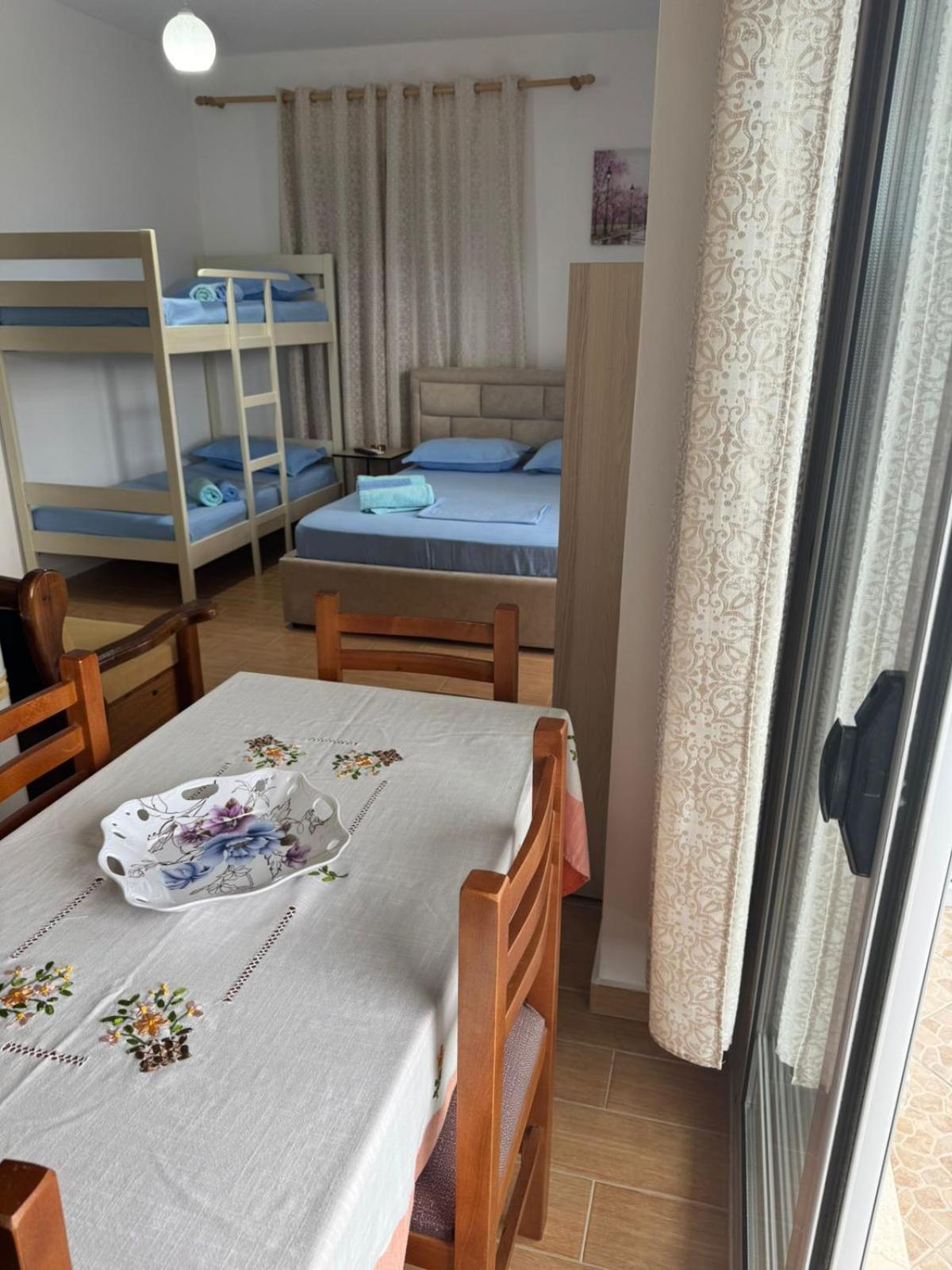 Vila Brilant Vlorë Esterno foto