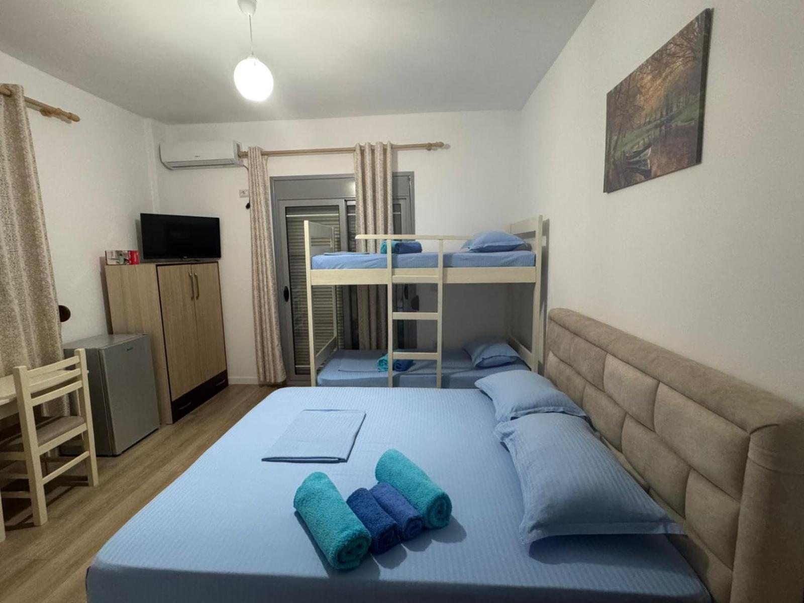 Vila Brilant Vlorë Esterno foto